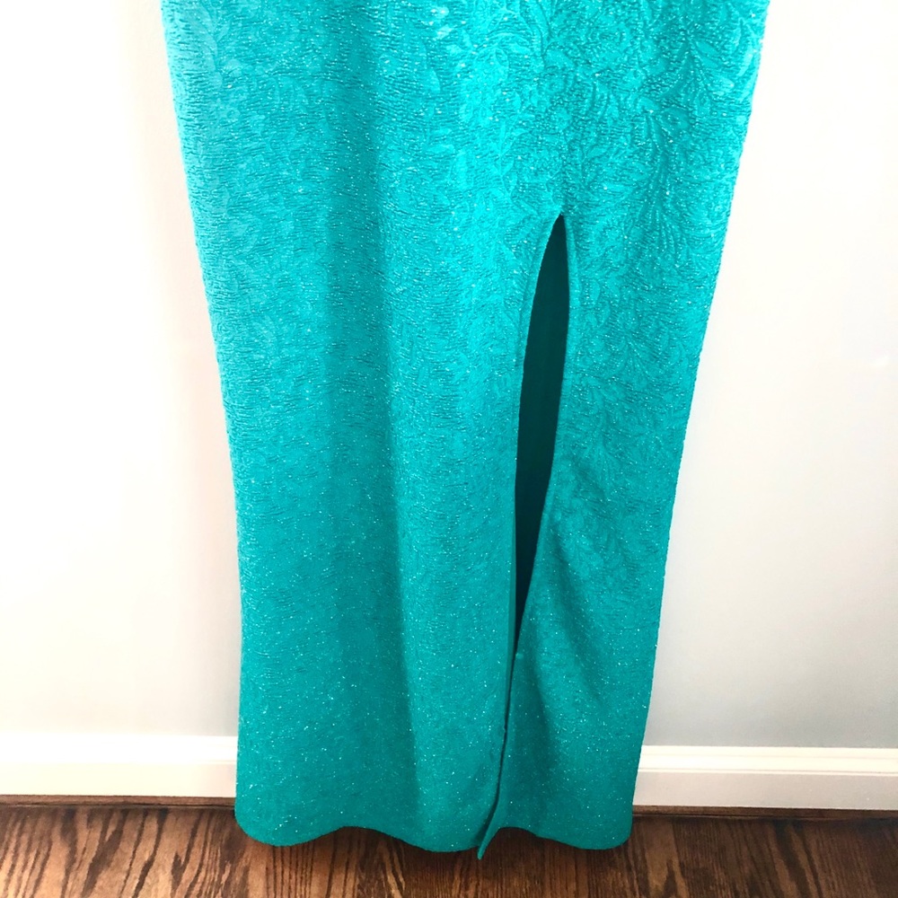 👗 Jodi Kristopher Gown 👗 - Picture 4 of 8